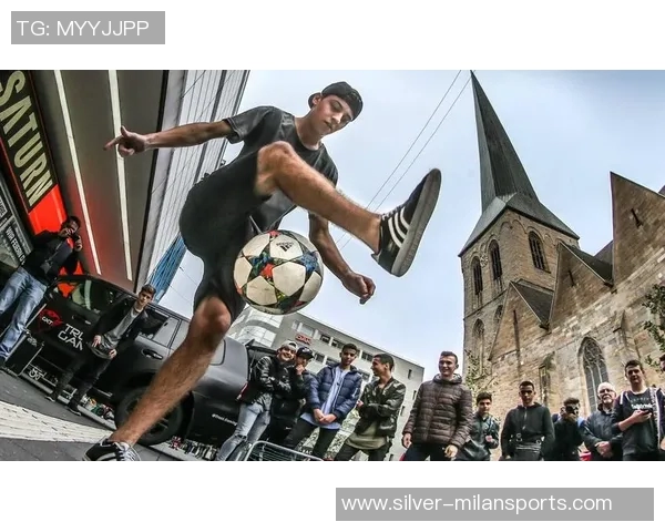 提升足球前锋技巧的全面教学指南与实战训练方法分享