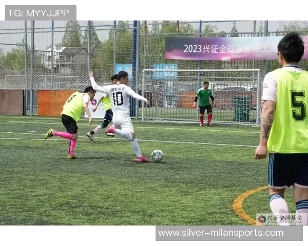 足球魅力四射的世界探秘与激情碰撞的精彩瞬间